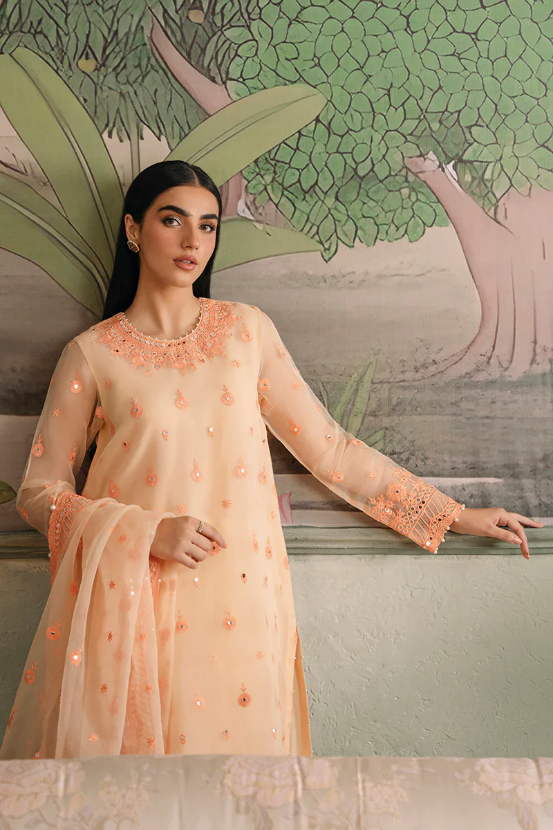AUTUMN GLORY-2PC (SHIRT & DUPATTA) - Image 4