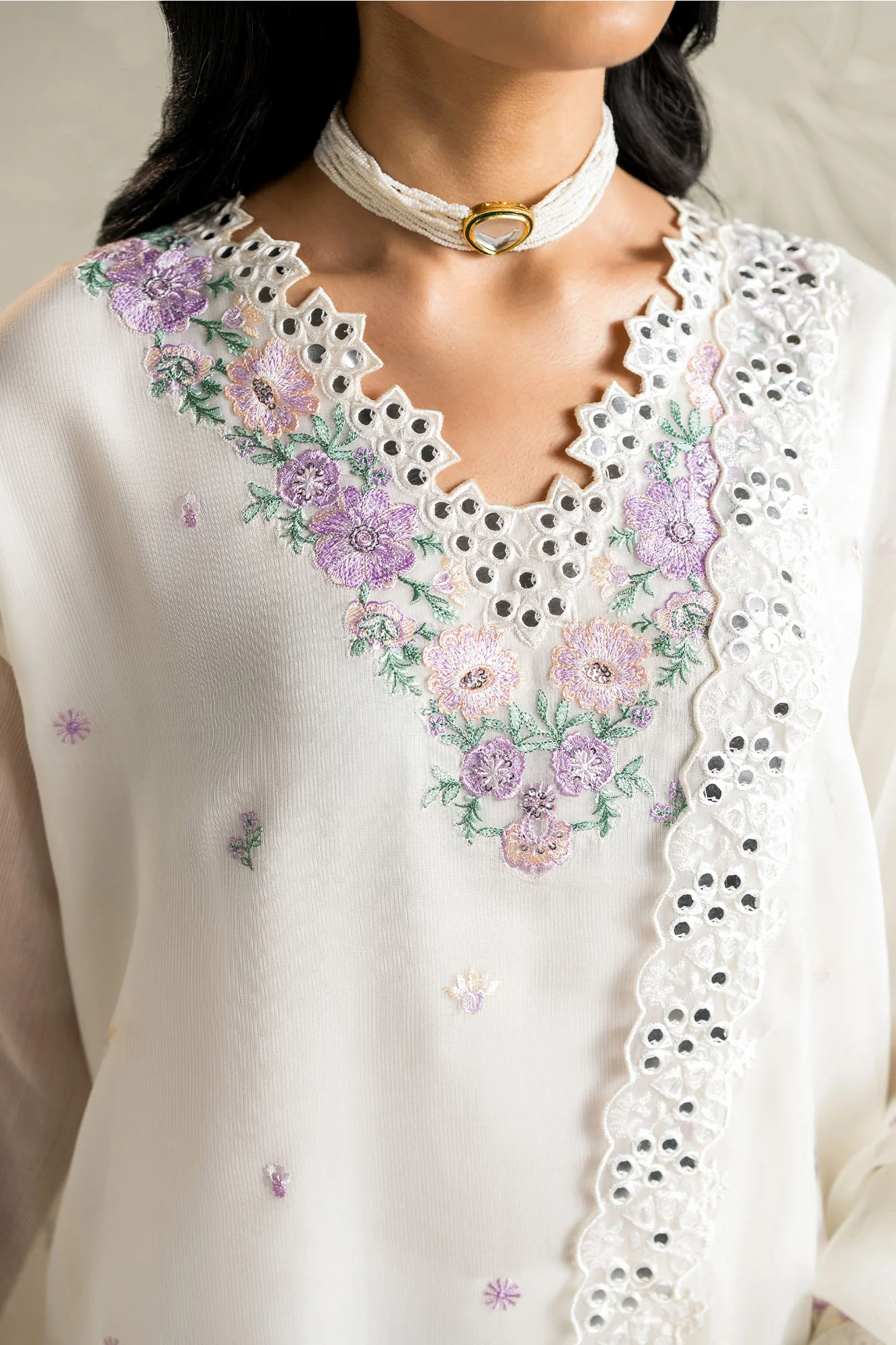 BLOOMING WHITE-2PC (SHIRT & DUPATTA) - Image 3