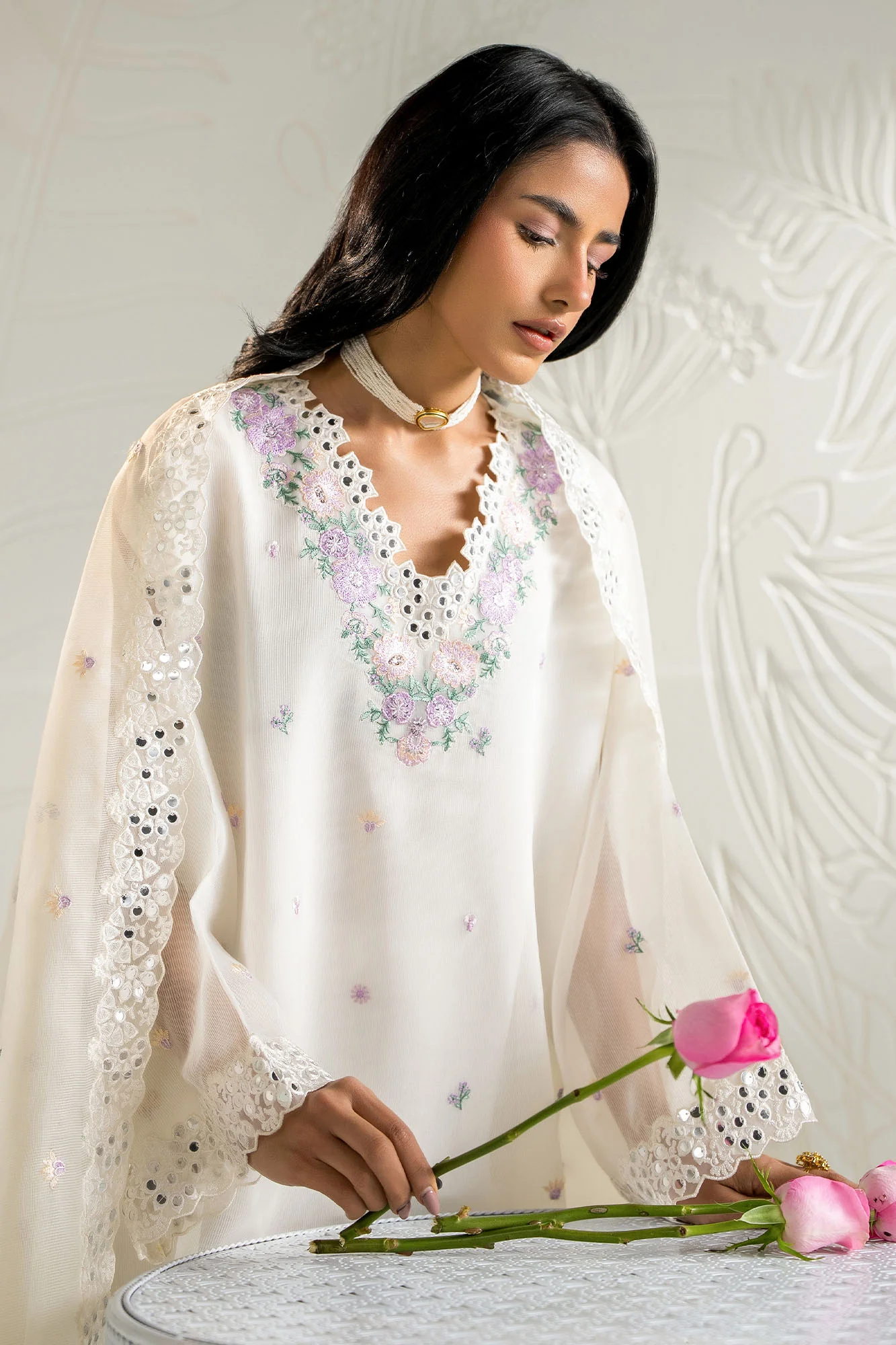 BLOOMING WHITE-2PC (SHIRT & DUPATTA) - Image 6