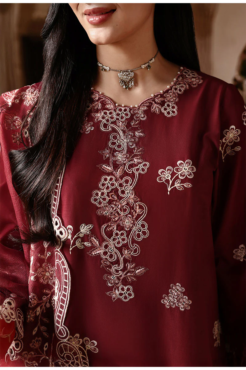 CRIMSON DRAPE-3PC EMBROIDERED LAWN SUIT - Image 3