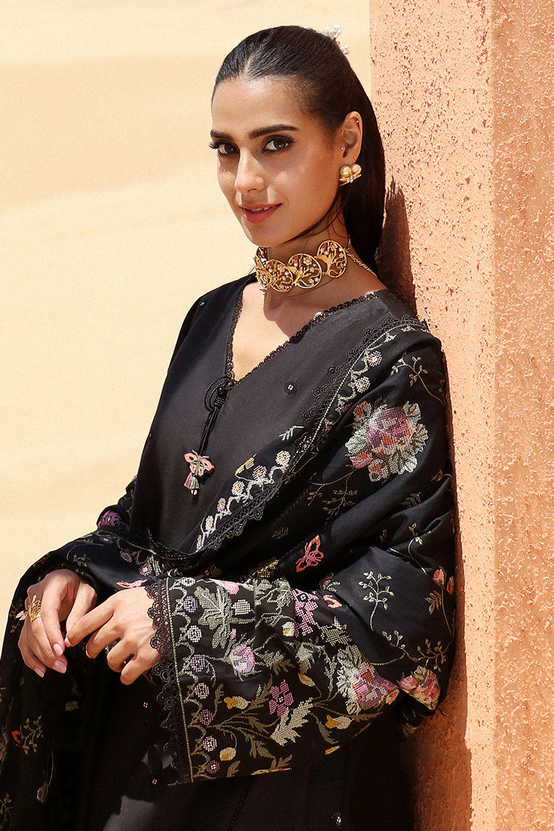 DEEP SHADOW-STITCH 3PC: LAWN EMBROIDERED SUIT - Image 3