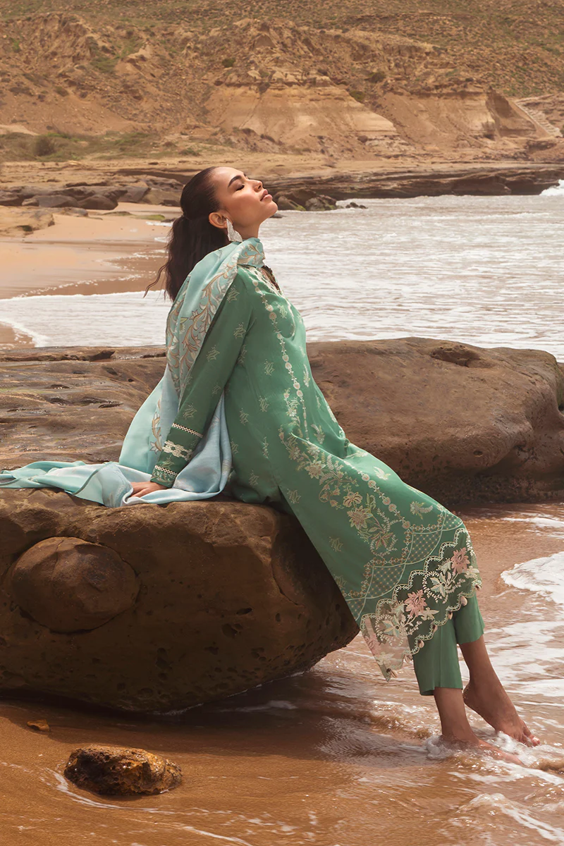 DREAM ORNATE-3PC SATIN PRINTED SUIT - Image 3