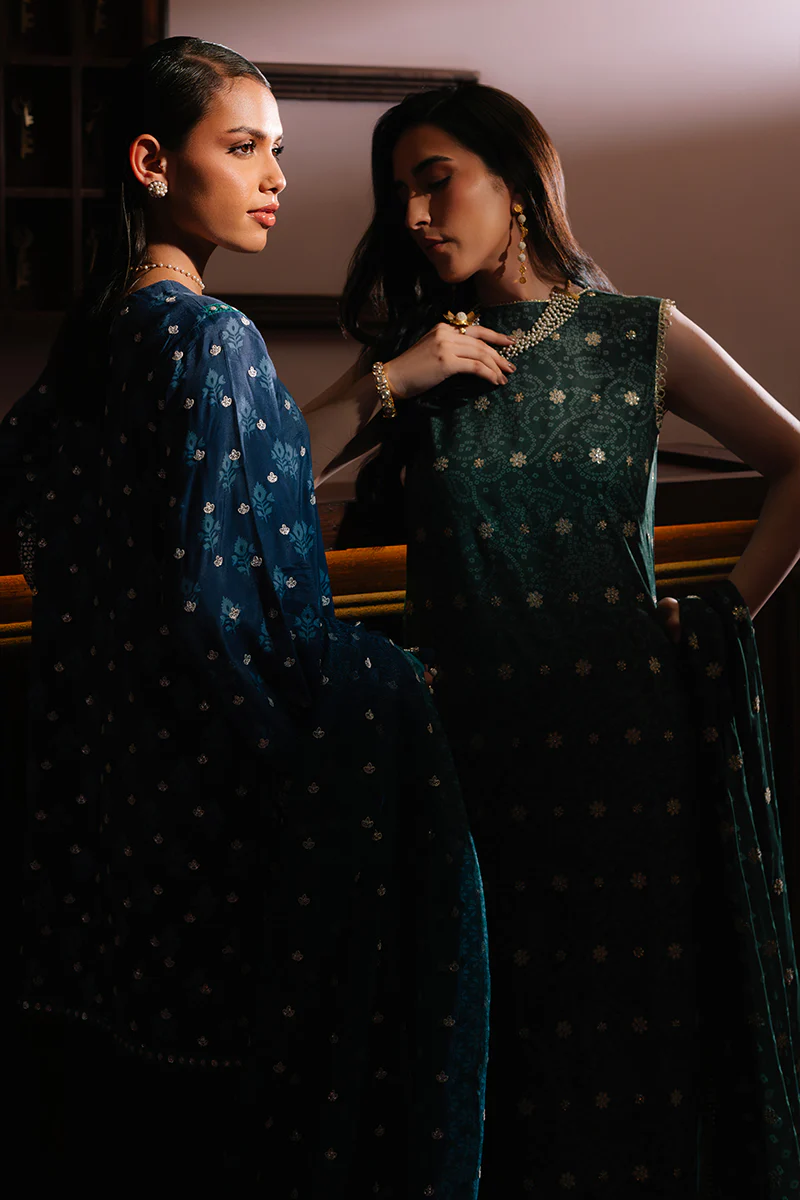 EMERALD MAJESTY-3PC SILK EMBROIDERED SUIT - Image 7