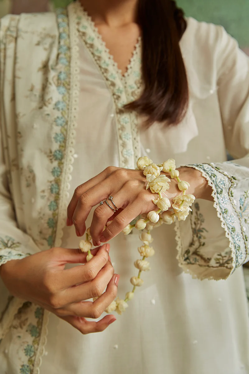 FLORET HAZE-3PC(SHIRT, DUPATTA & TROUSER) - Image 4