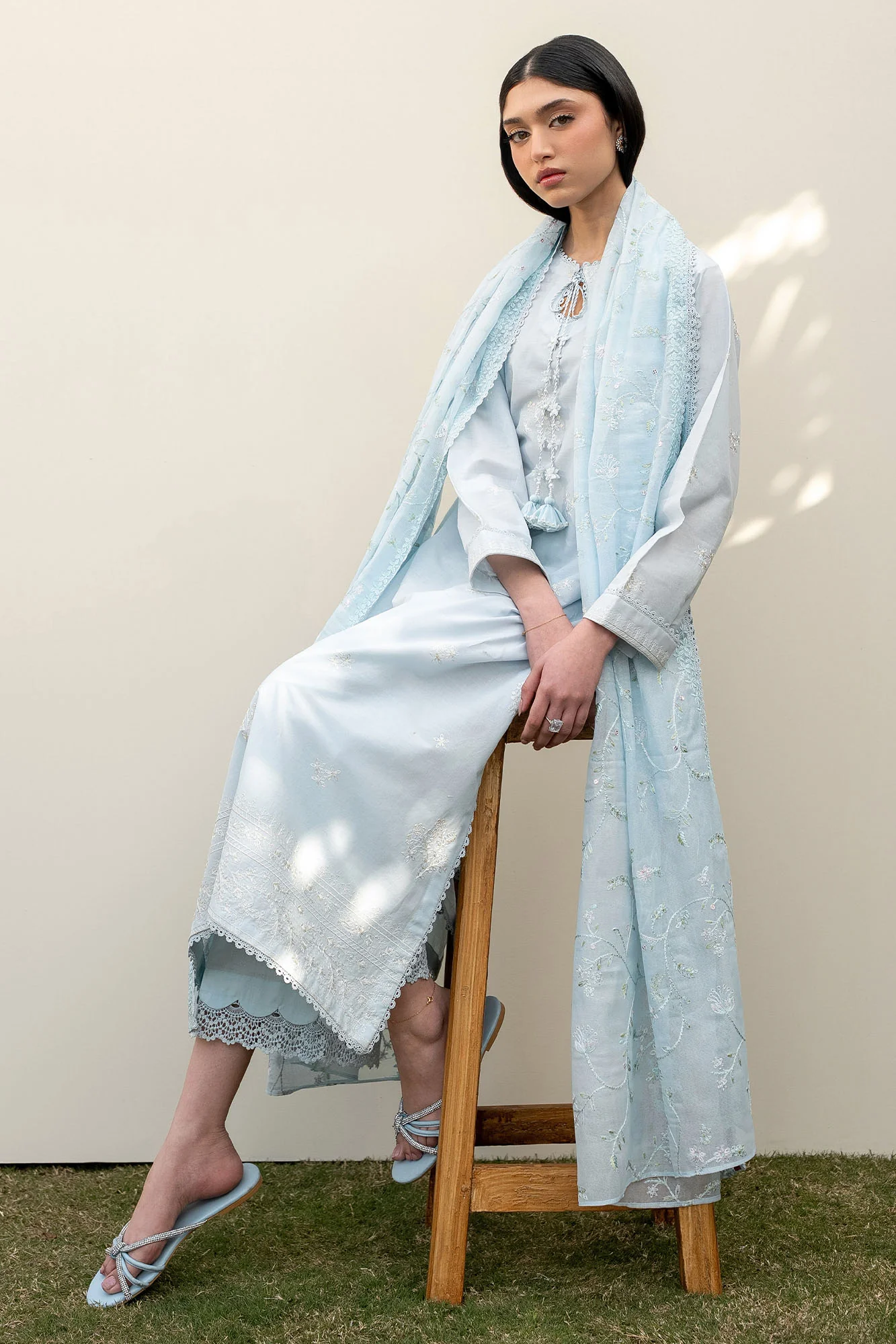 FROSTED MIST-3PC EMBROIDERED LAWN SUIT - Image 2