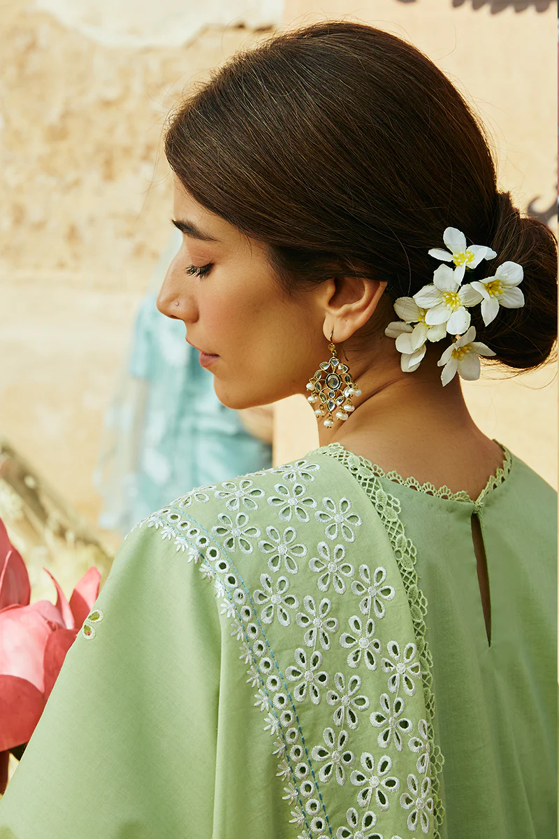GARDEN GRACE STITCH 3PC: LAWN EMBROIDERED  SUIT - Image 2