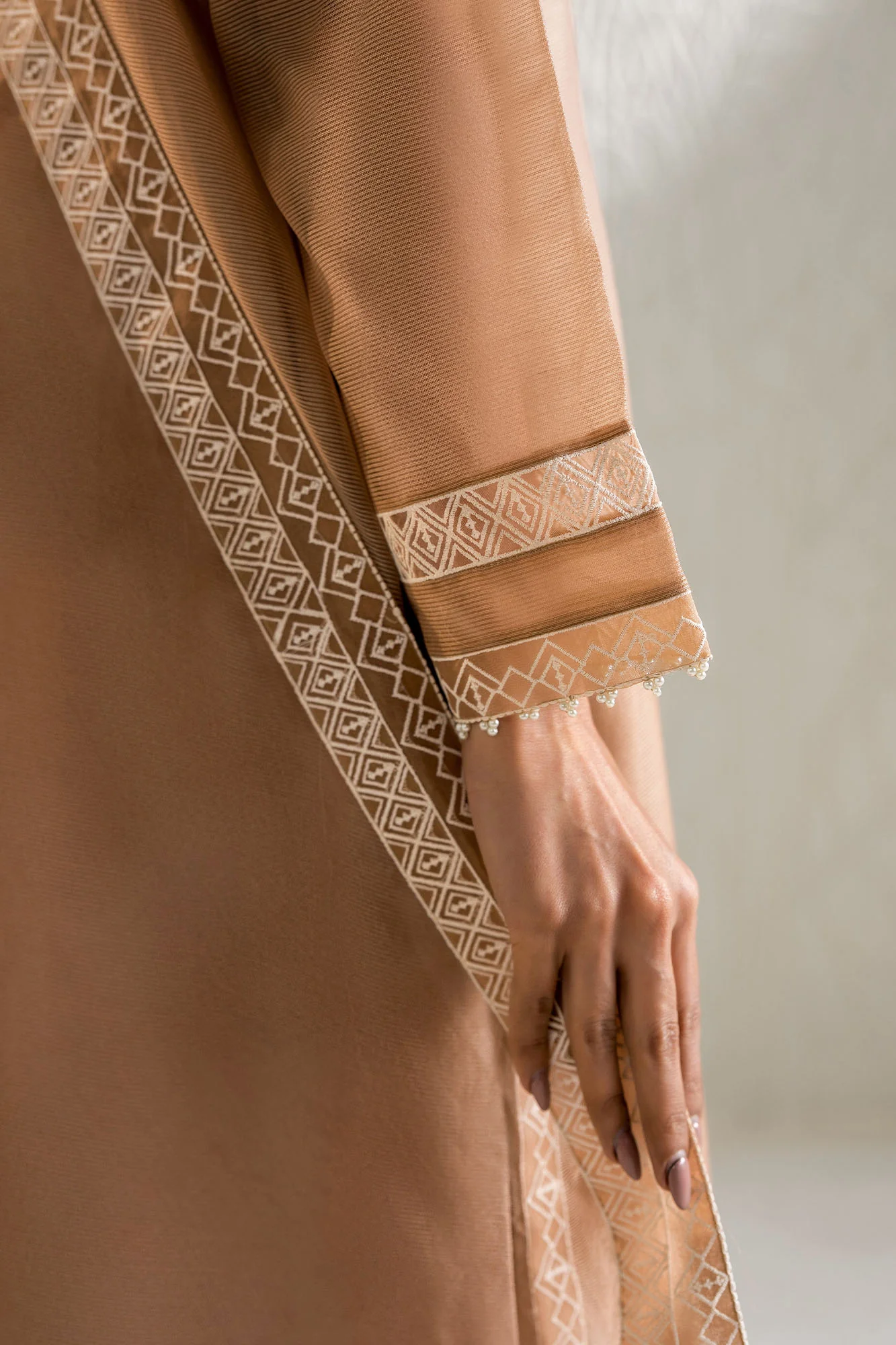 IVORY DUNE-2PC (SHIRT & DUPATTA) - Image 3