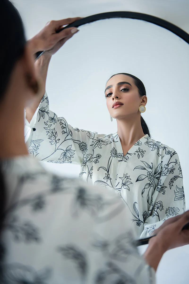 IVORY MAZE DIGITAL PRINTED SHIRT - Image 4
