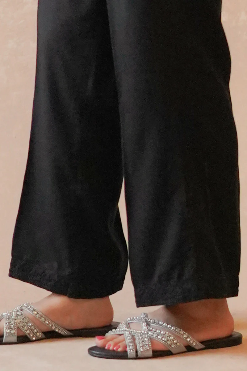 MARSHMALLOW 2 -LINEN EMBROIDERED PANTS - Image 2