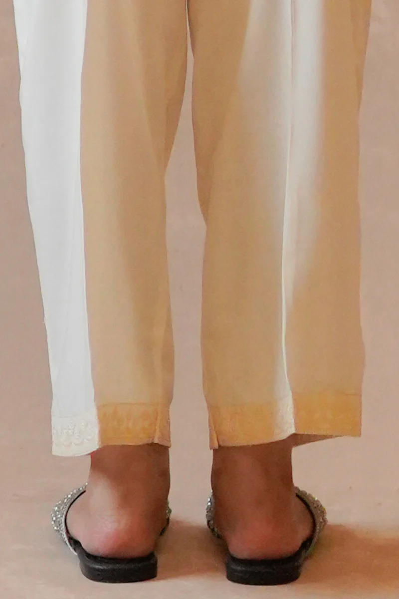 MARSHMALLOW 3- LINEN EMBROIDERED PANTS - Image 3