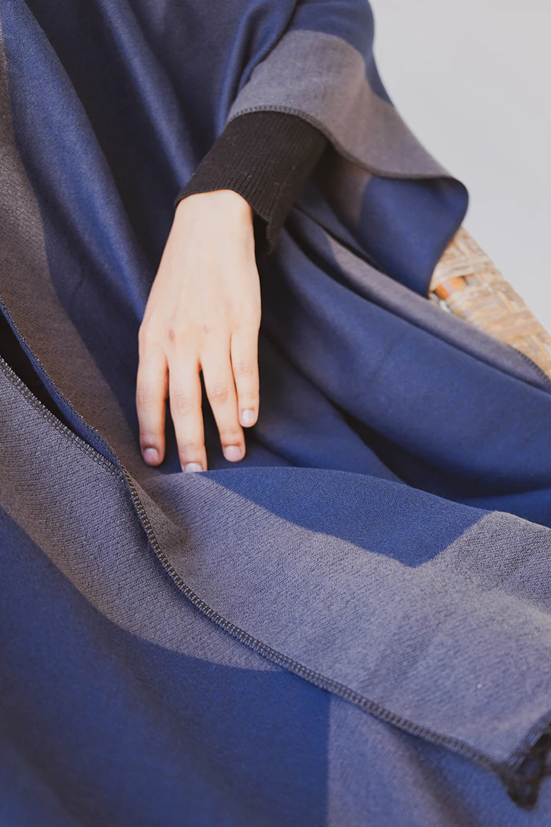 NIGHT SKY CAPE SHAWL - Image 3