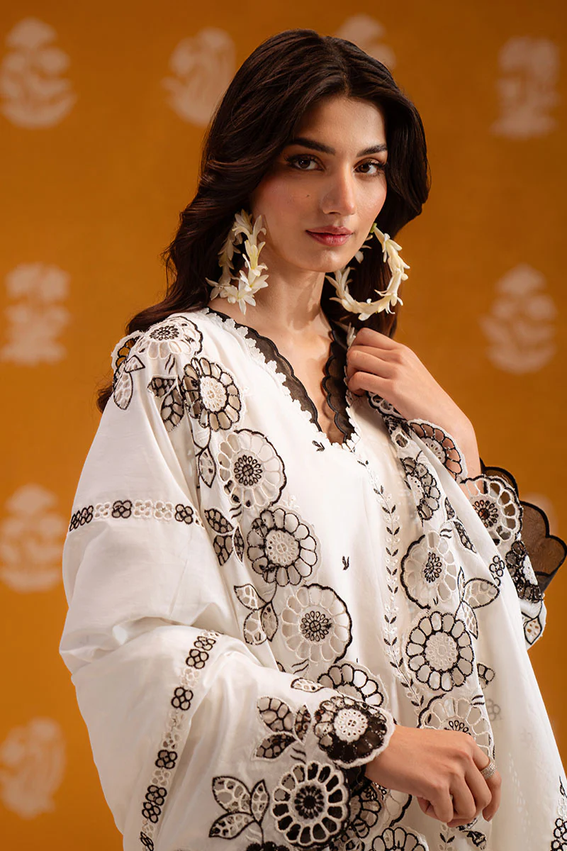 PRISTINE NOIR-3PC CHIKANKARI SUIT - Image 4
