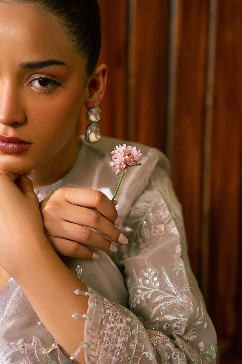 ROSE SHELL-4 PIECE EMBROIDERED ZARI SUIT - Image 6