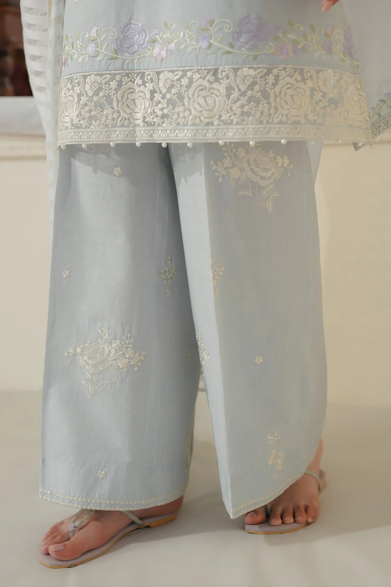 AQUA WHISPER-3PC EMBROIDERED LAWN SUIT - Image 5
