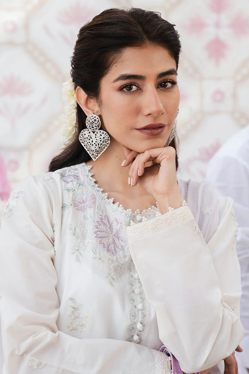 IVORY WHISPER-3 PC EMBROIDERED LAWN SUIT - Image 5