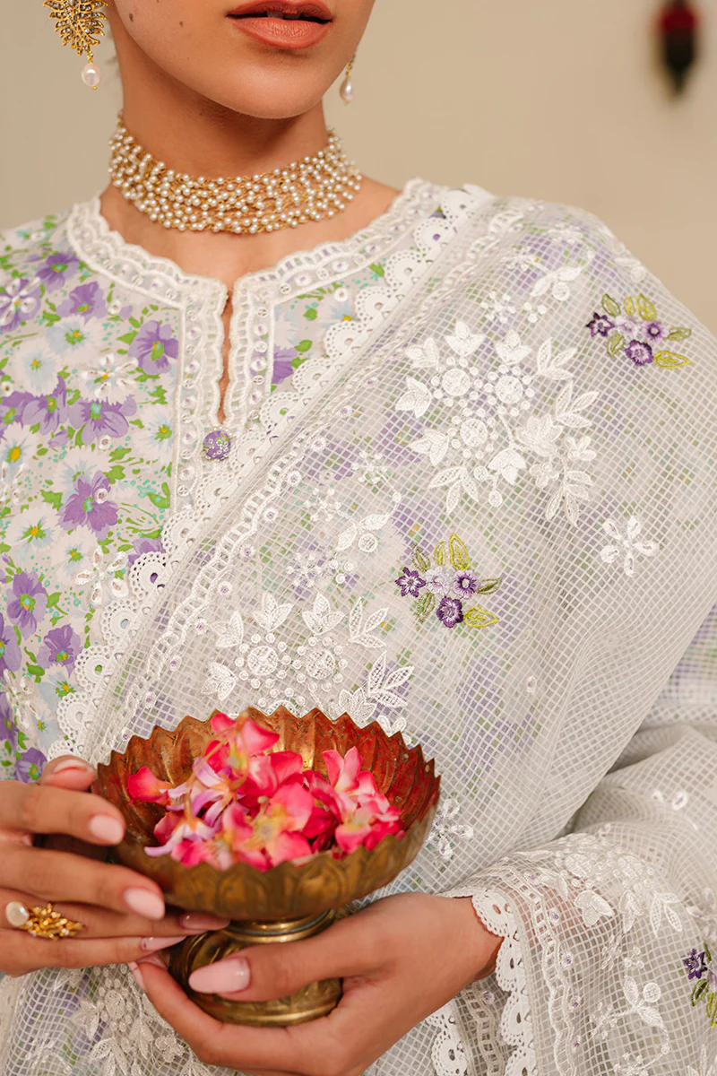 LAVENDER STRETCH-3 PIECE EMBROIDERED LAWN SUIT - Image 4