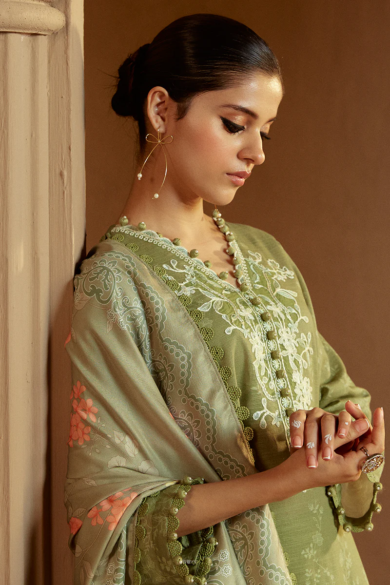 WINTER TALE-3 PC KHADDAR PRINTED SUIT - Image 2