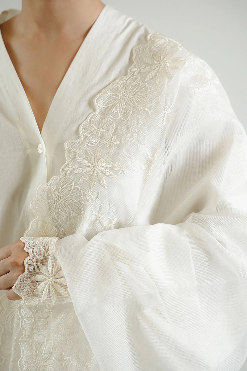 WHITE MIST - Image 2