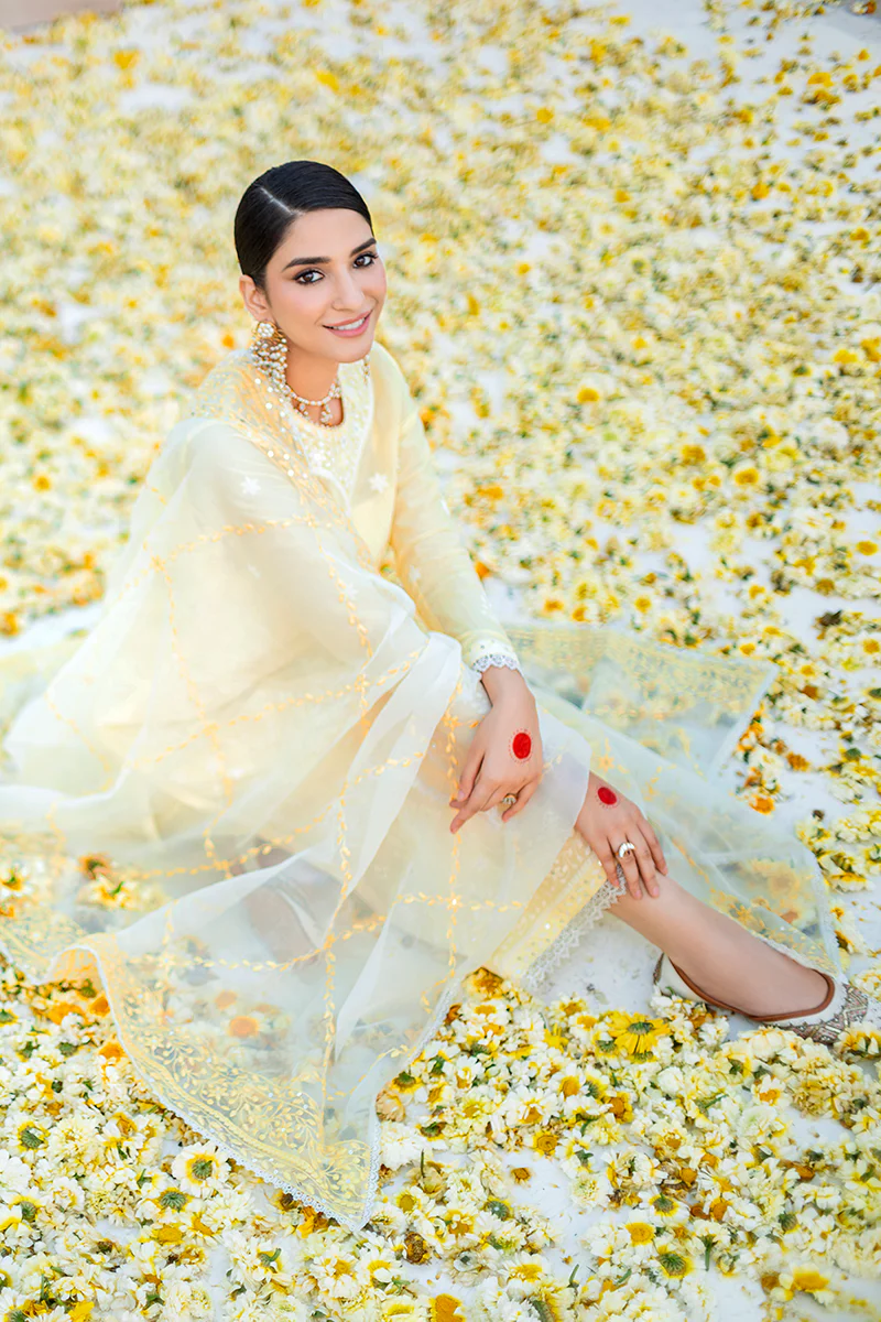 SUMMER BREEZE-3PC EMBROIDERED LAWN SUIT - Image 5