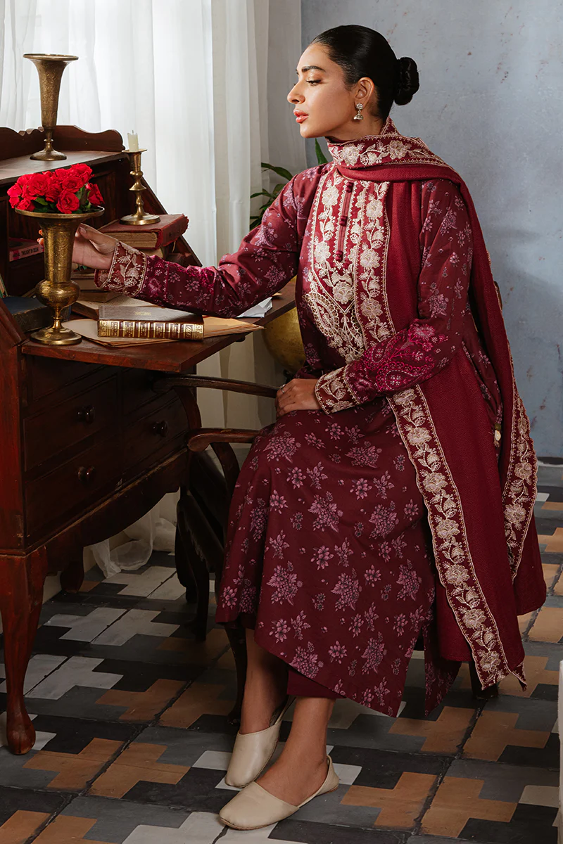 TANGO PLUM-3PC KHADDAR PRINTED SUIT - Image 4