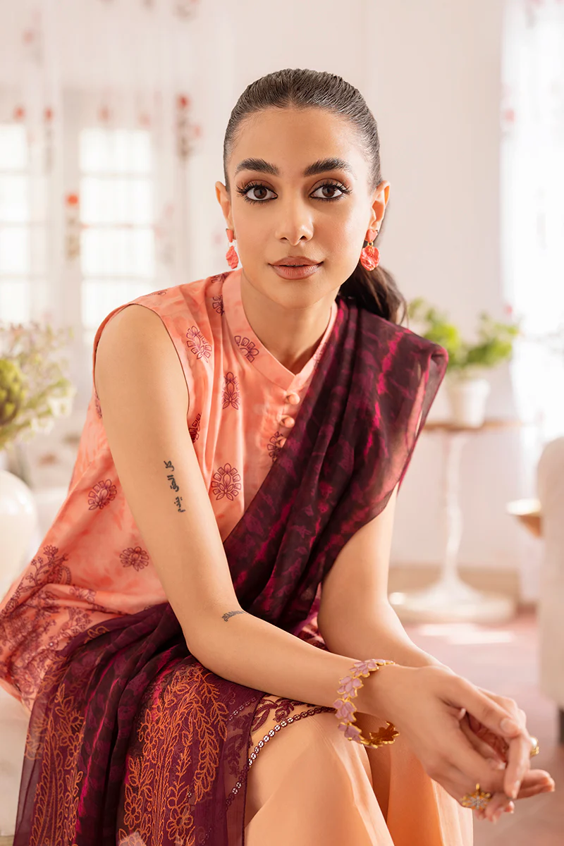 VIBRANT FLECK-3PC PRINTED LAWN SUIT - Image 4