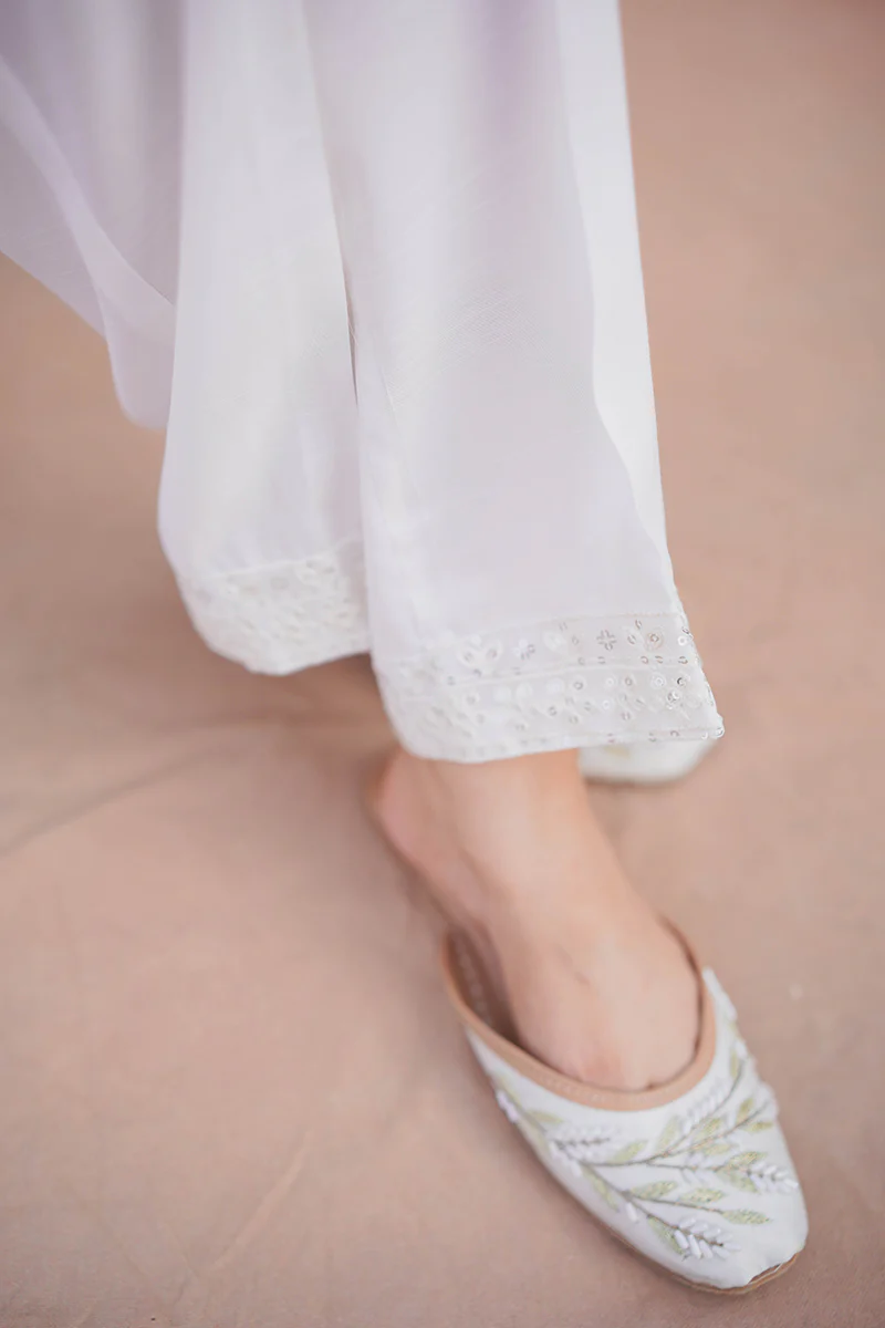 WHITE SAND 1 - Image 2