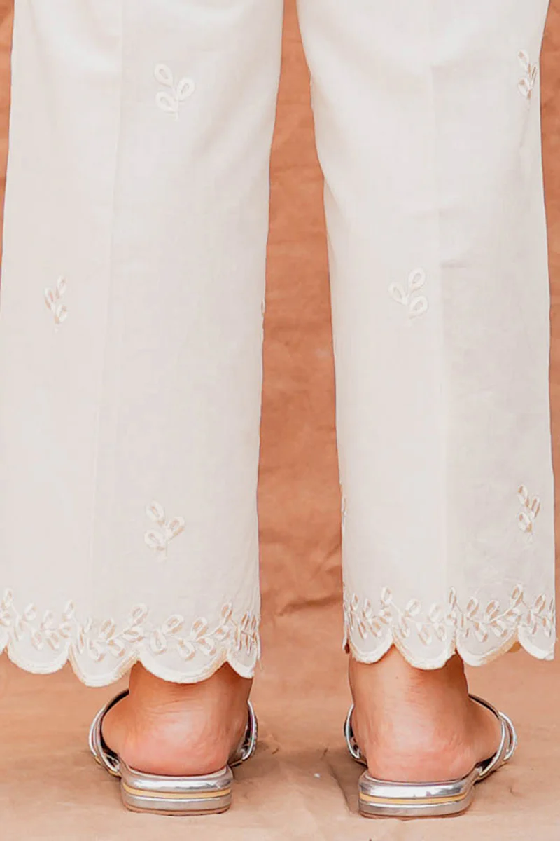 WHITE SWAN 3 - Image 3